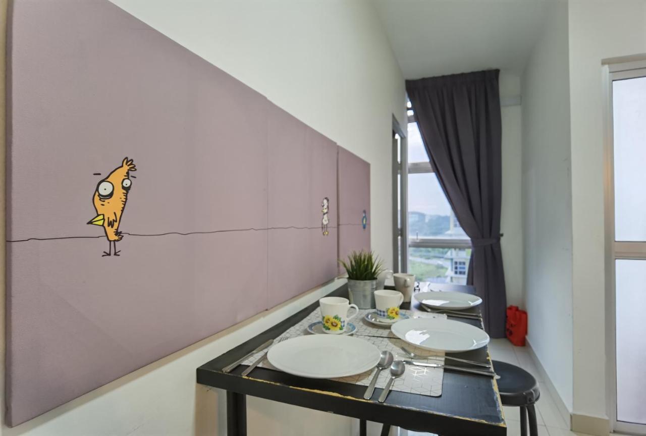 2 bedroom apartment - MyCribKL Neocyber Cyberjaya Bagian luar foto