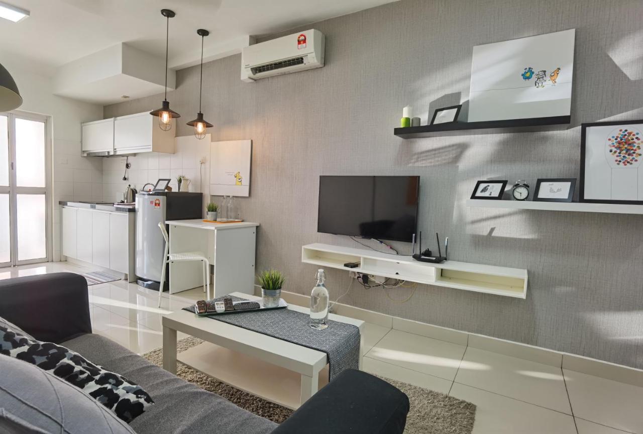 2 bedroom apartment - MyCribKL Neocyber Cyberjaya Bagian luar foto