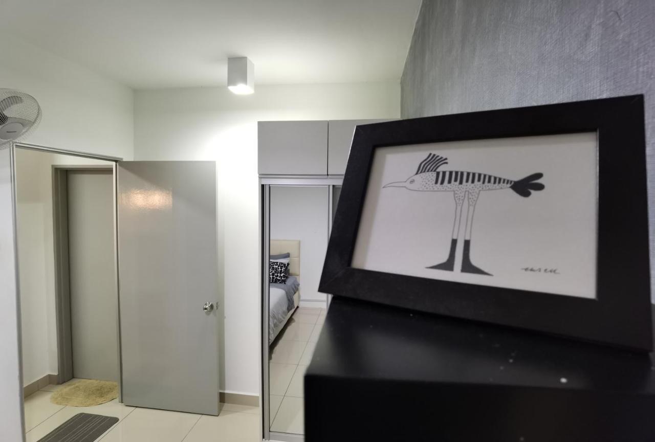 2 bedroom apartment - MyCribKL Neocyber Cyberjaya Bagian luar foto