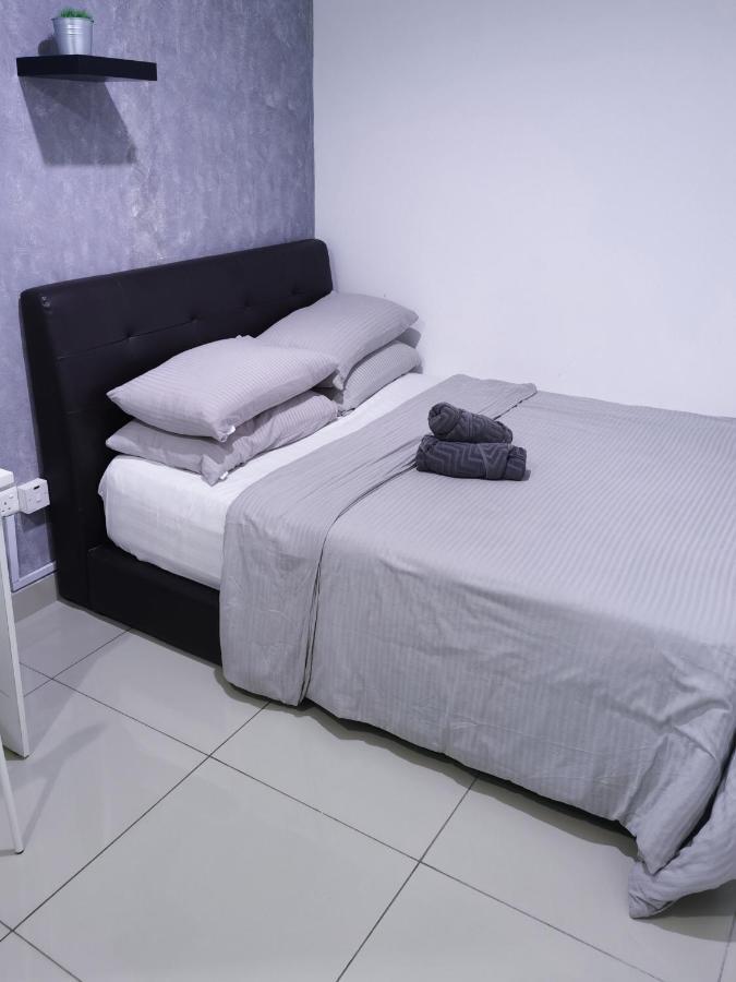 2 bedroom apartment - MyCribKL Neocyber Cyberjaya Bagian luar foto